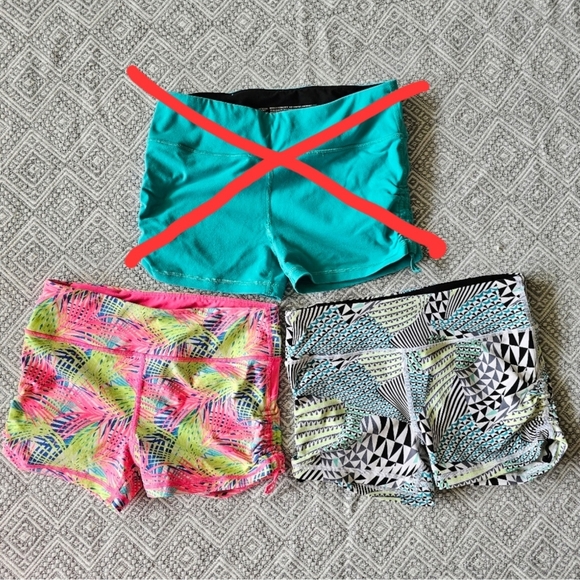Victoria Secret Sport VSX Yoga Shorts Ruched - 3 Pairs Lot - (2) XS - Picture 1 of 7